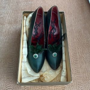 Yves Saint Laurent Ombré Jade Satin Pumps 6.5M Vintage 1990